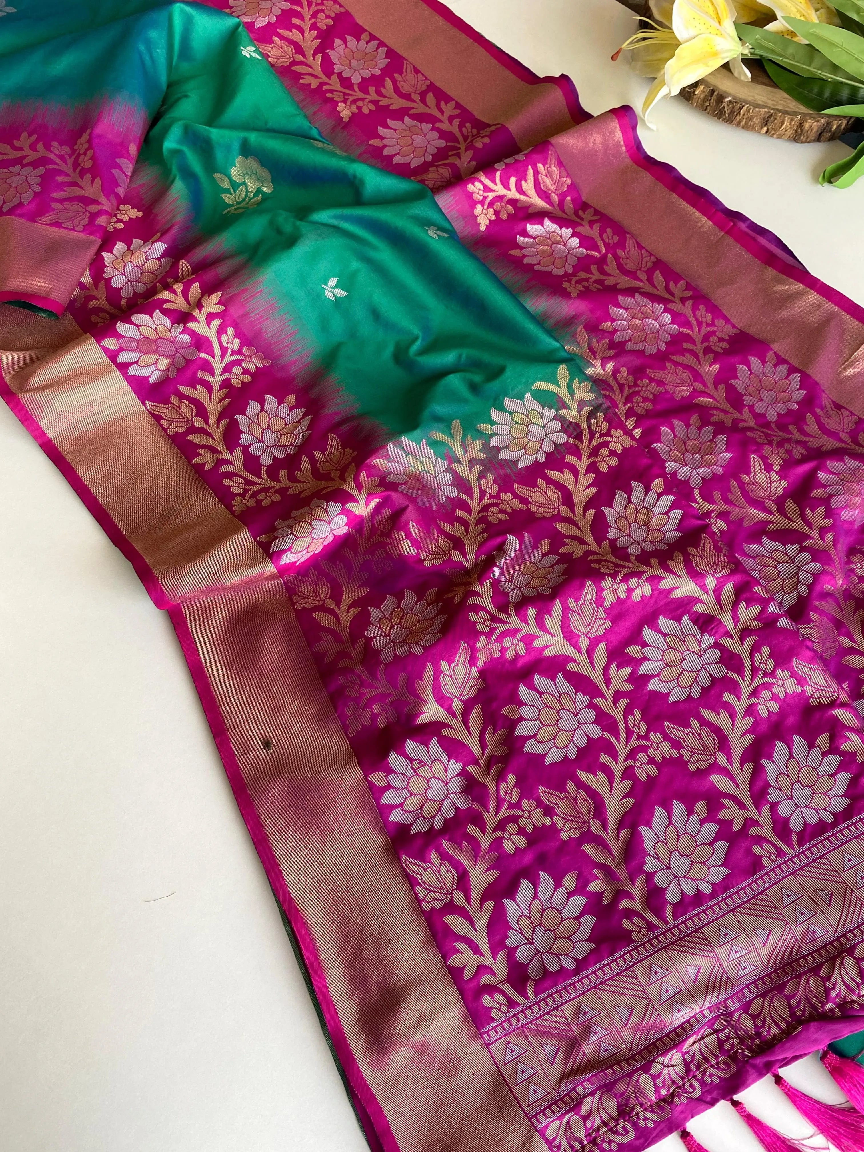 Dual Tone Contrast Pallu Designer Saree