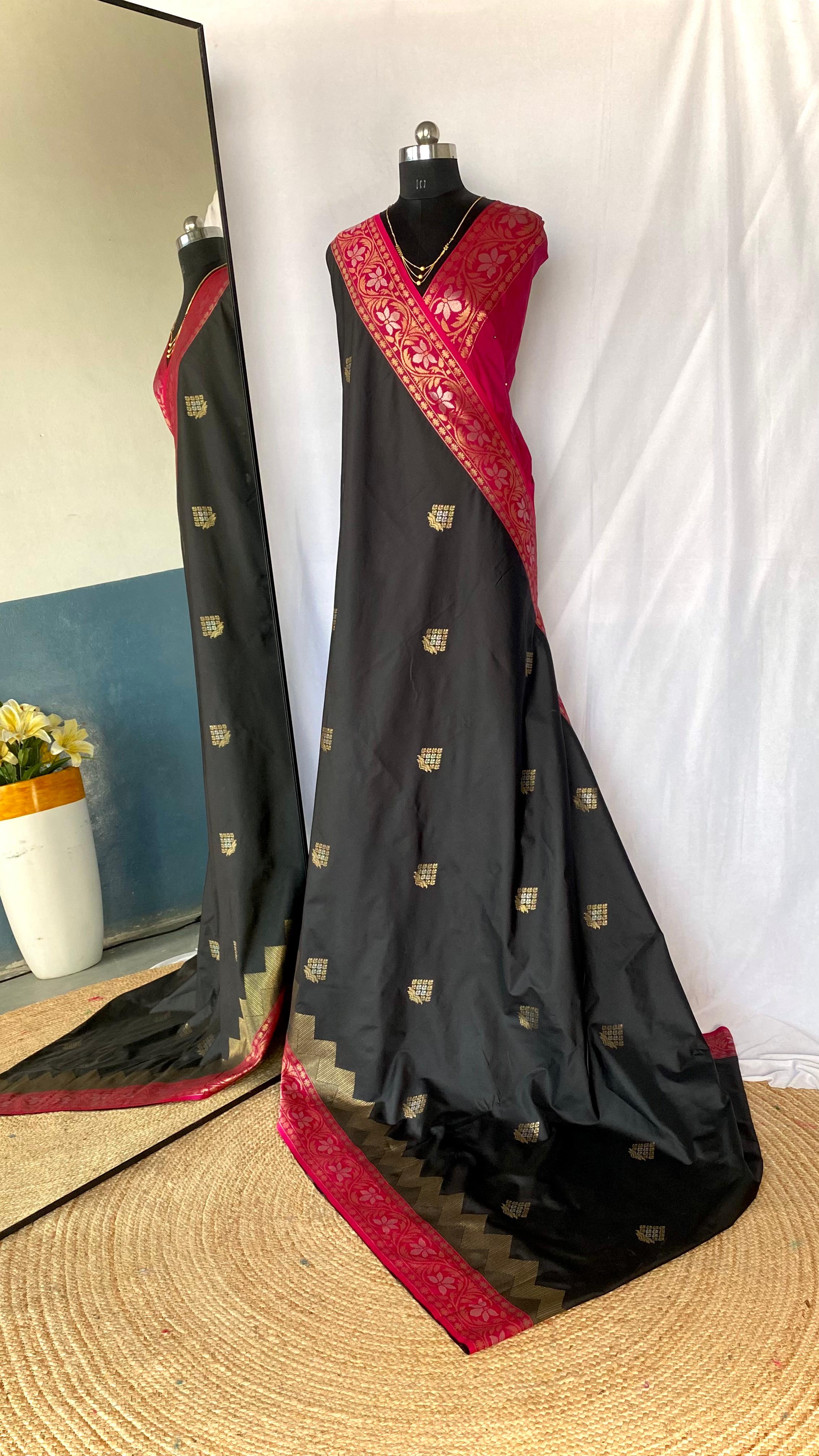 Dual Tone Designer Banarasi Soft Silk Saree