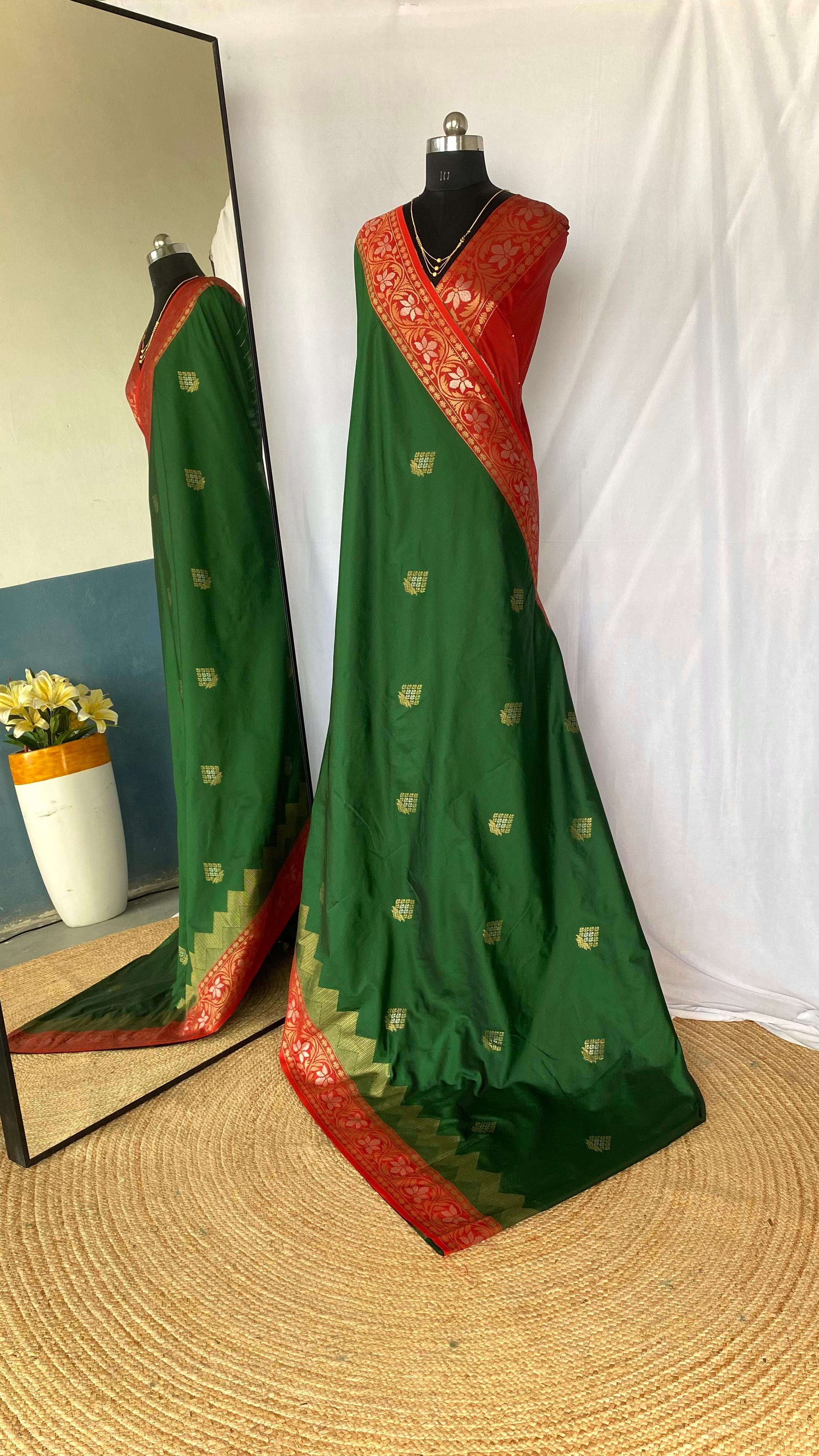 Dual Tone Designer Banarasi Soft Silk Saree