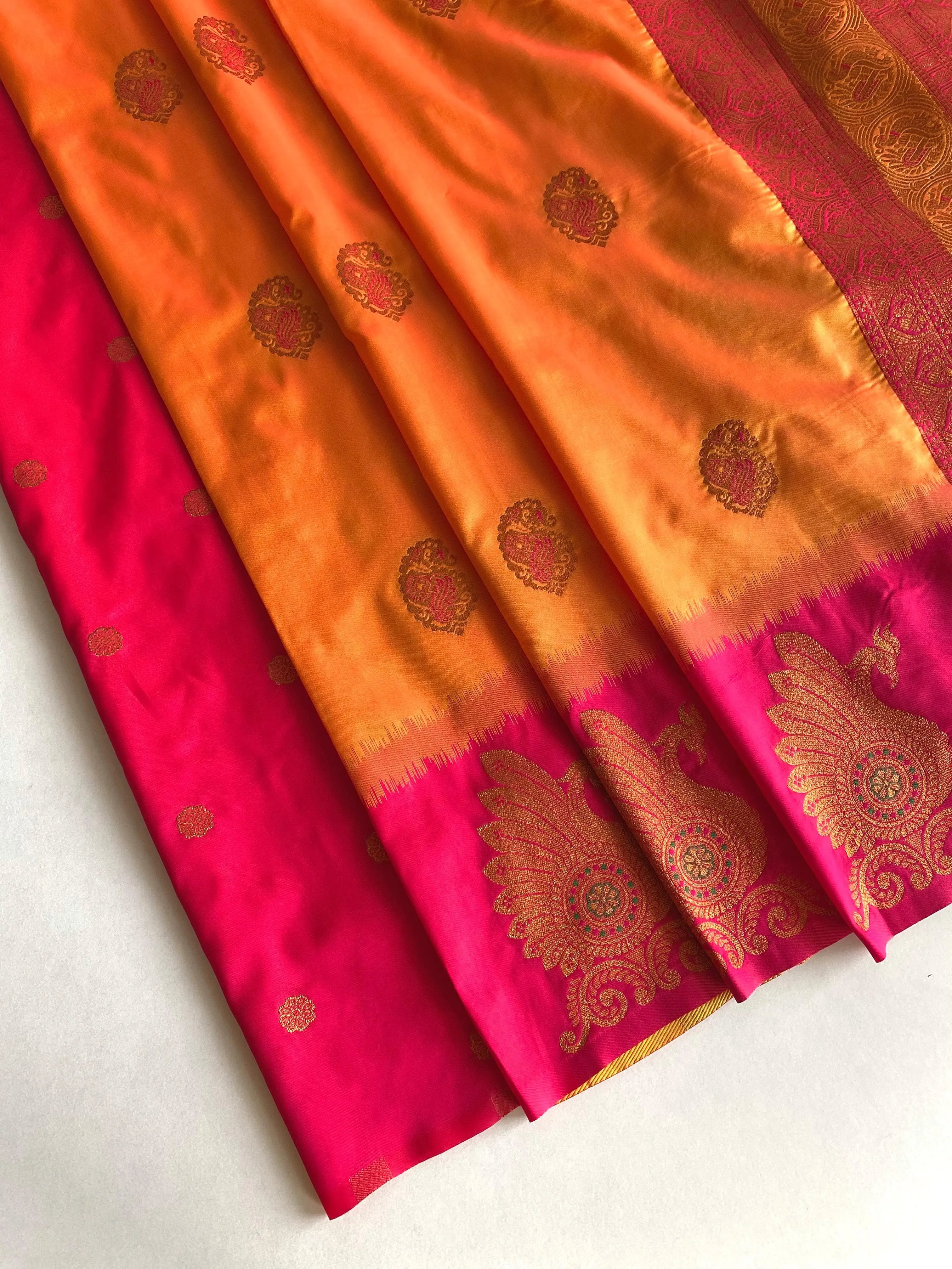 Dual Tone Unique Peacock Border Soft Silk Saree