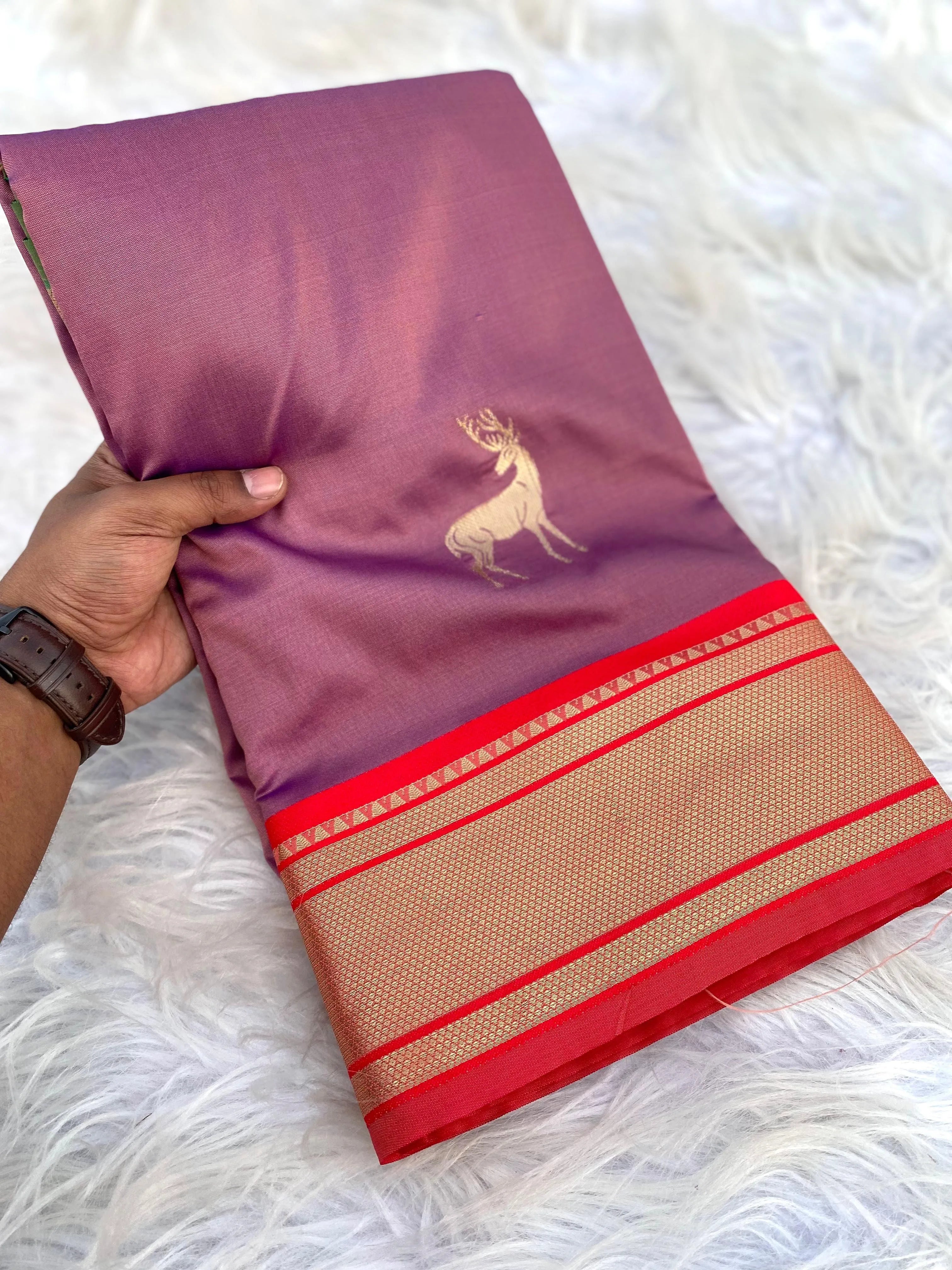 Deer Motif Concept Border Soft Silk Saree