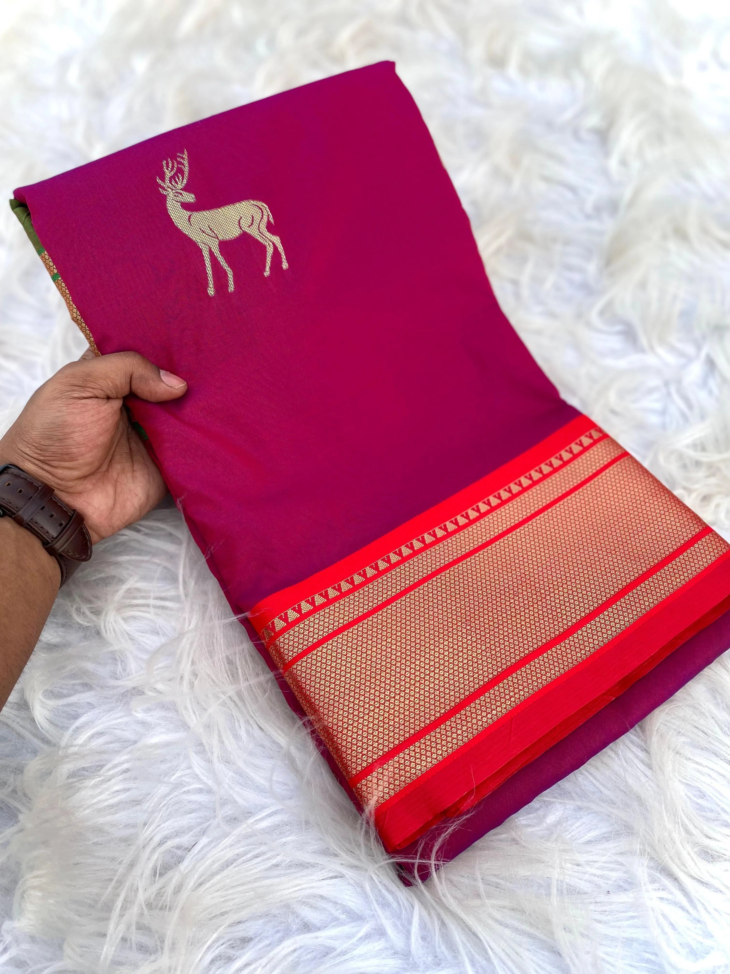Deer Motif Concept Border Soft Silk Saree