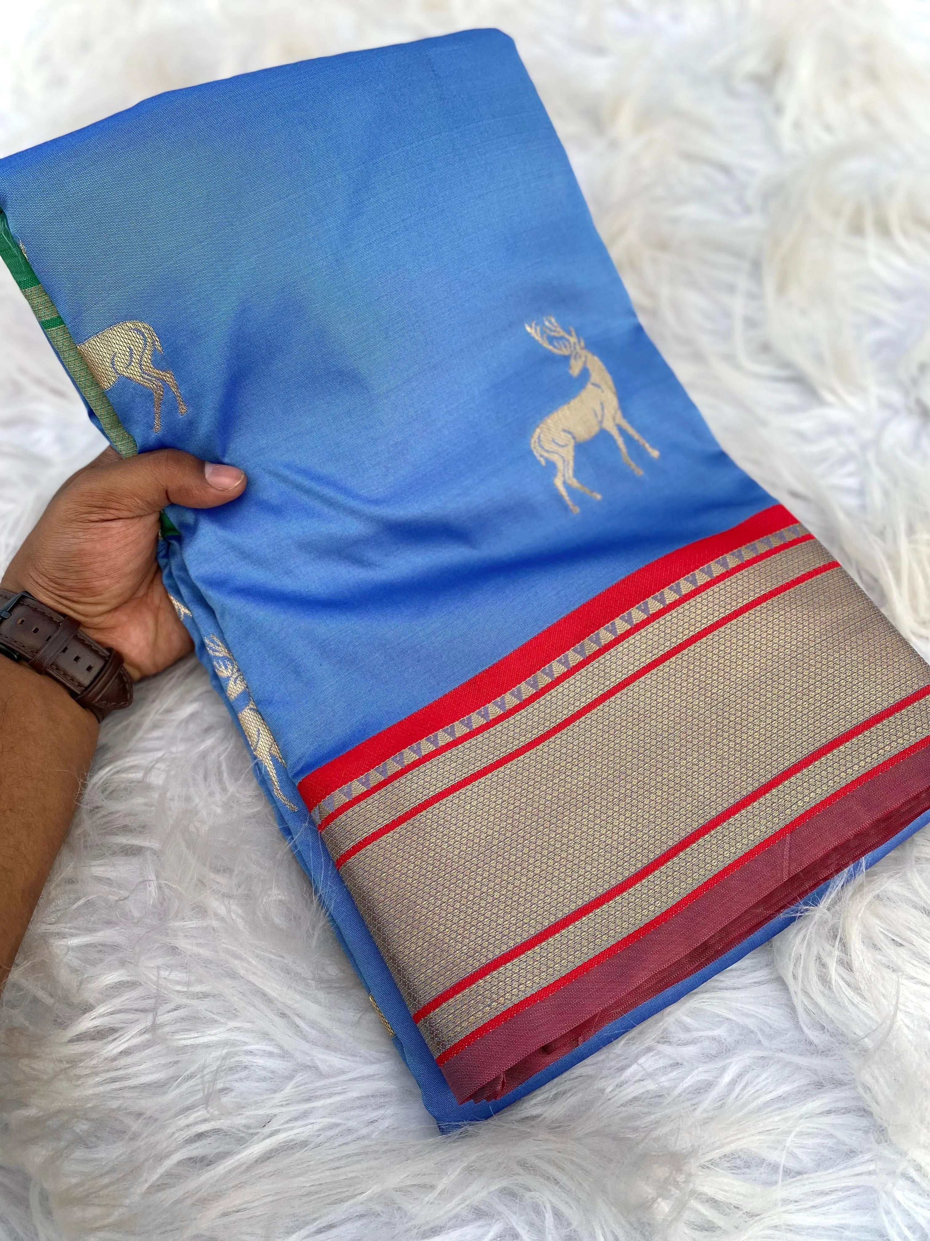 Deer Motif Concept Border Soft Silk Saree