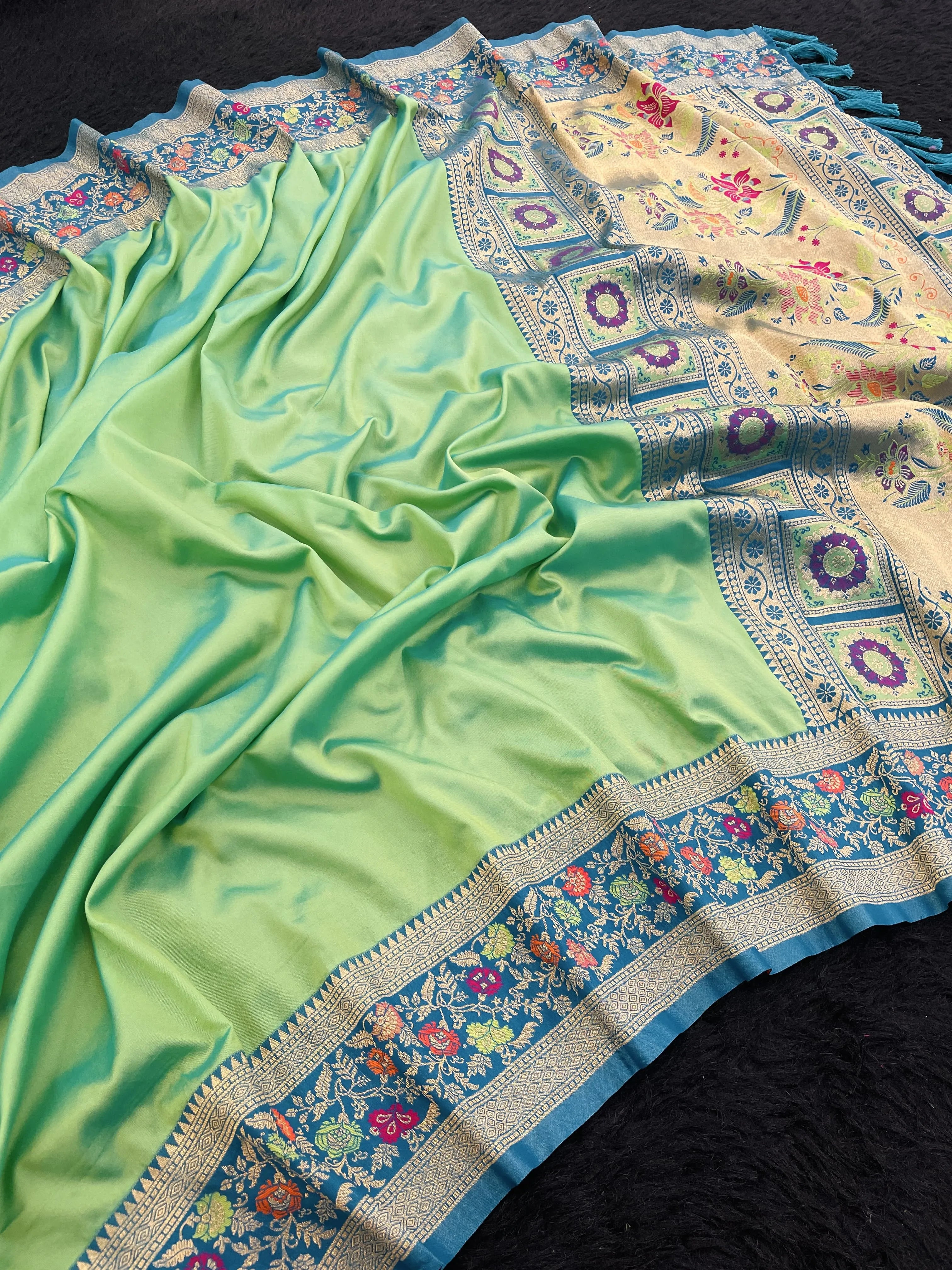 Soft Silk Kadiyal Paithani Saree