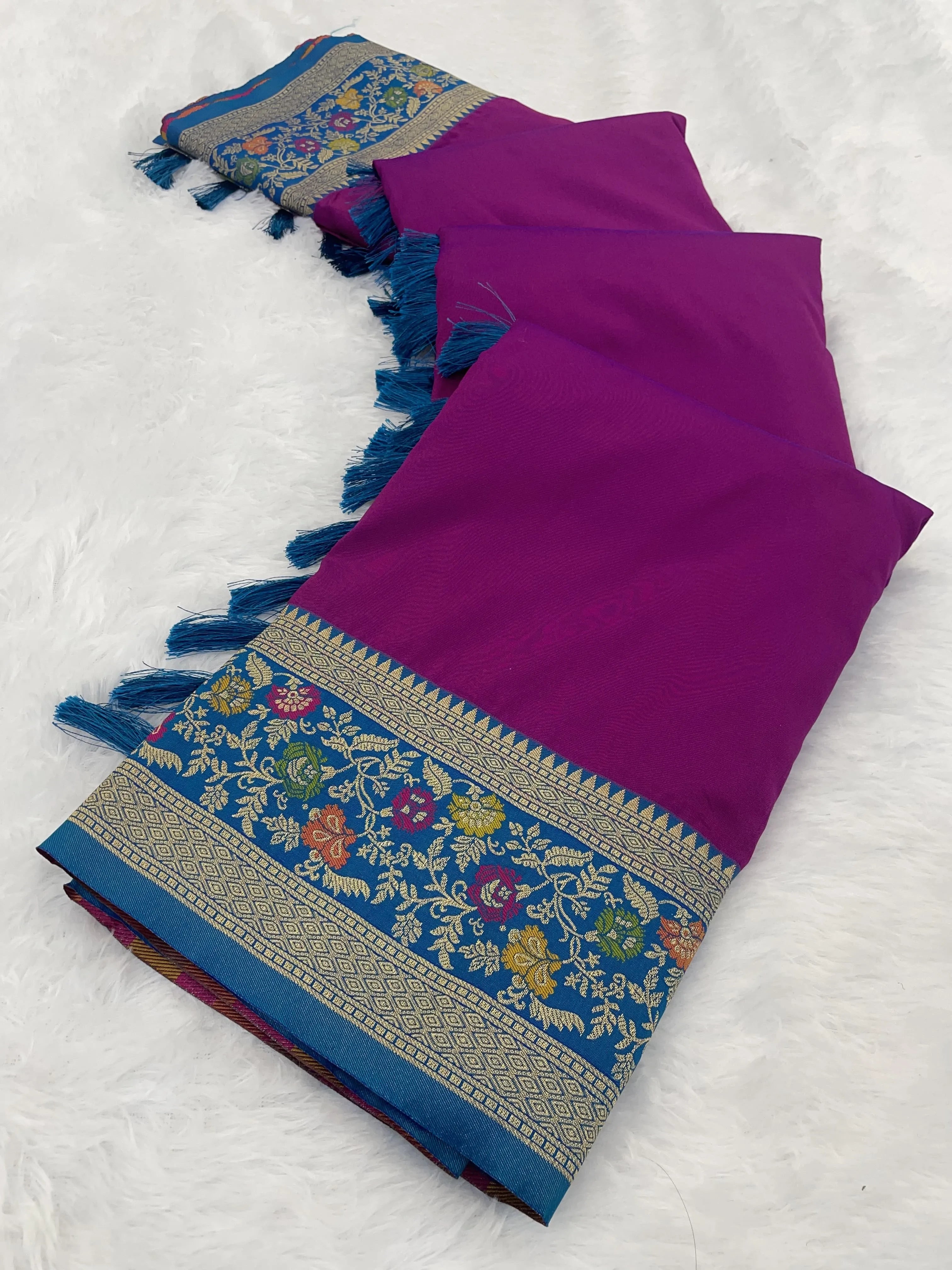 Soft Silk Kadiyal Paithani Saree