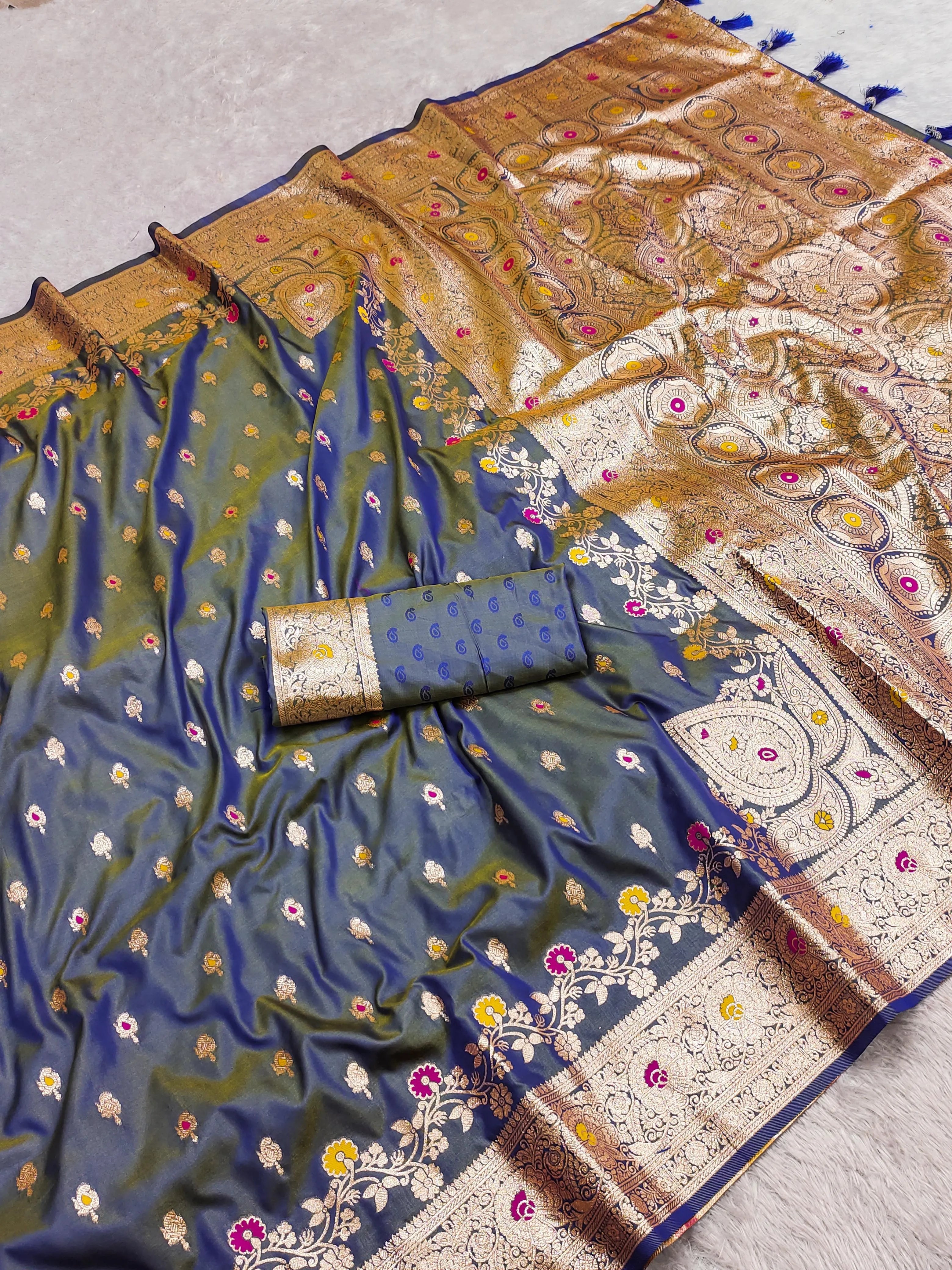 Soft Banarasi Silk Zari Weaving Rich Pallu Saree
