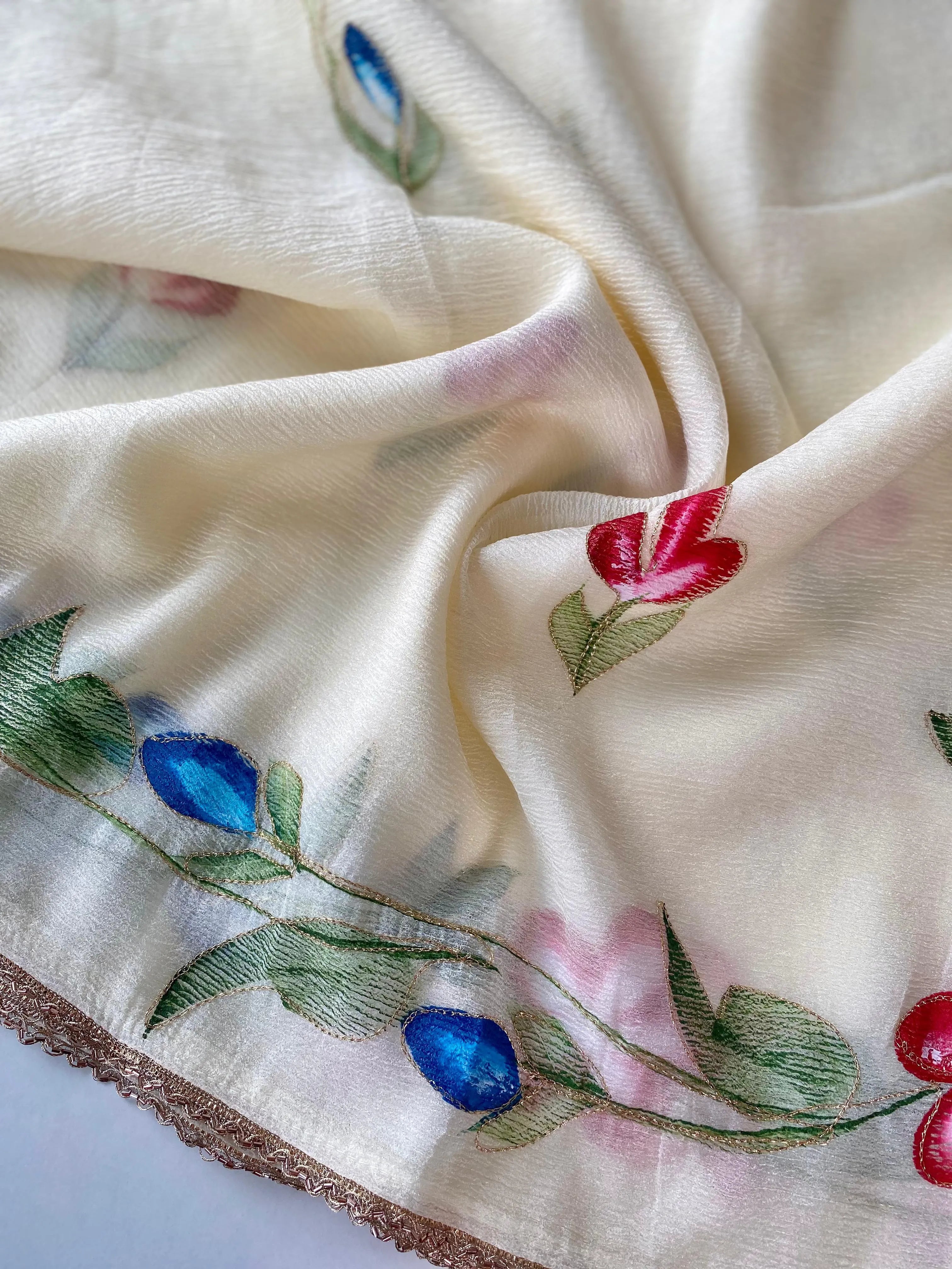 Space Silk Flower Design Brush Paint Saree