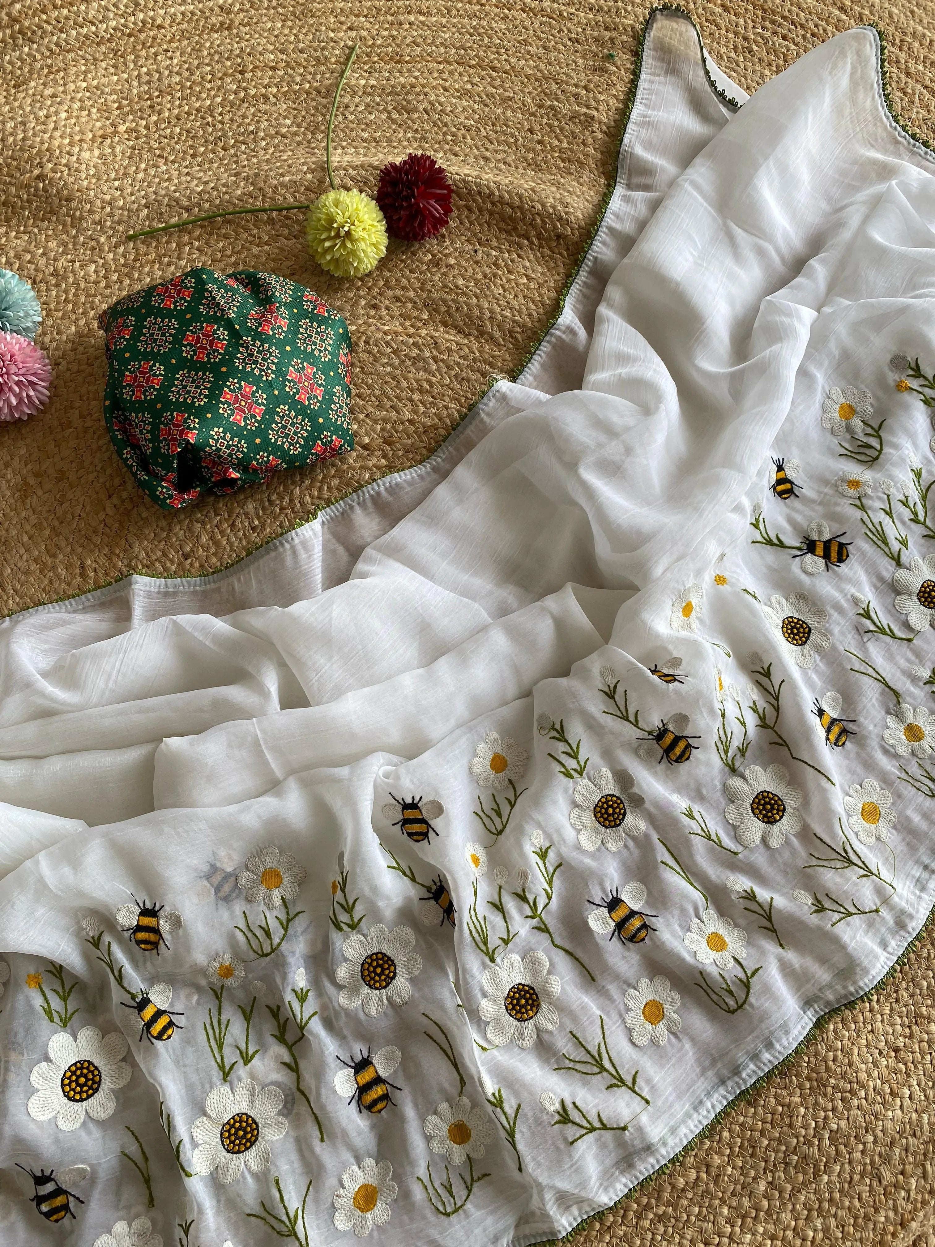 Space Silk Honeybee Embroidery Work Saree