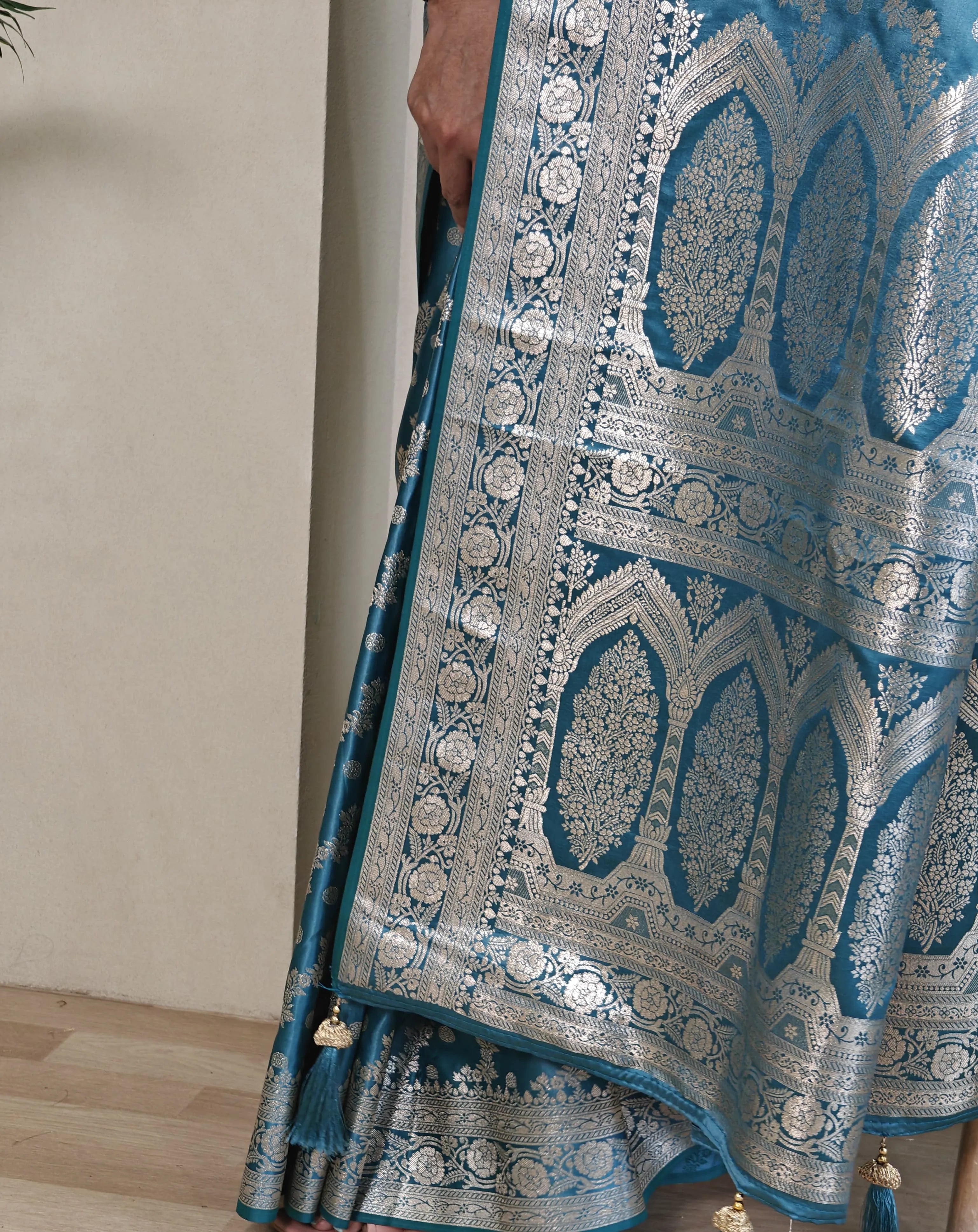 Mushro Satin Silk Leheriya Weaving Design Saree