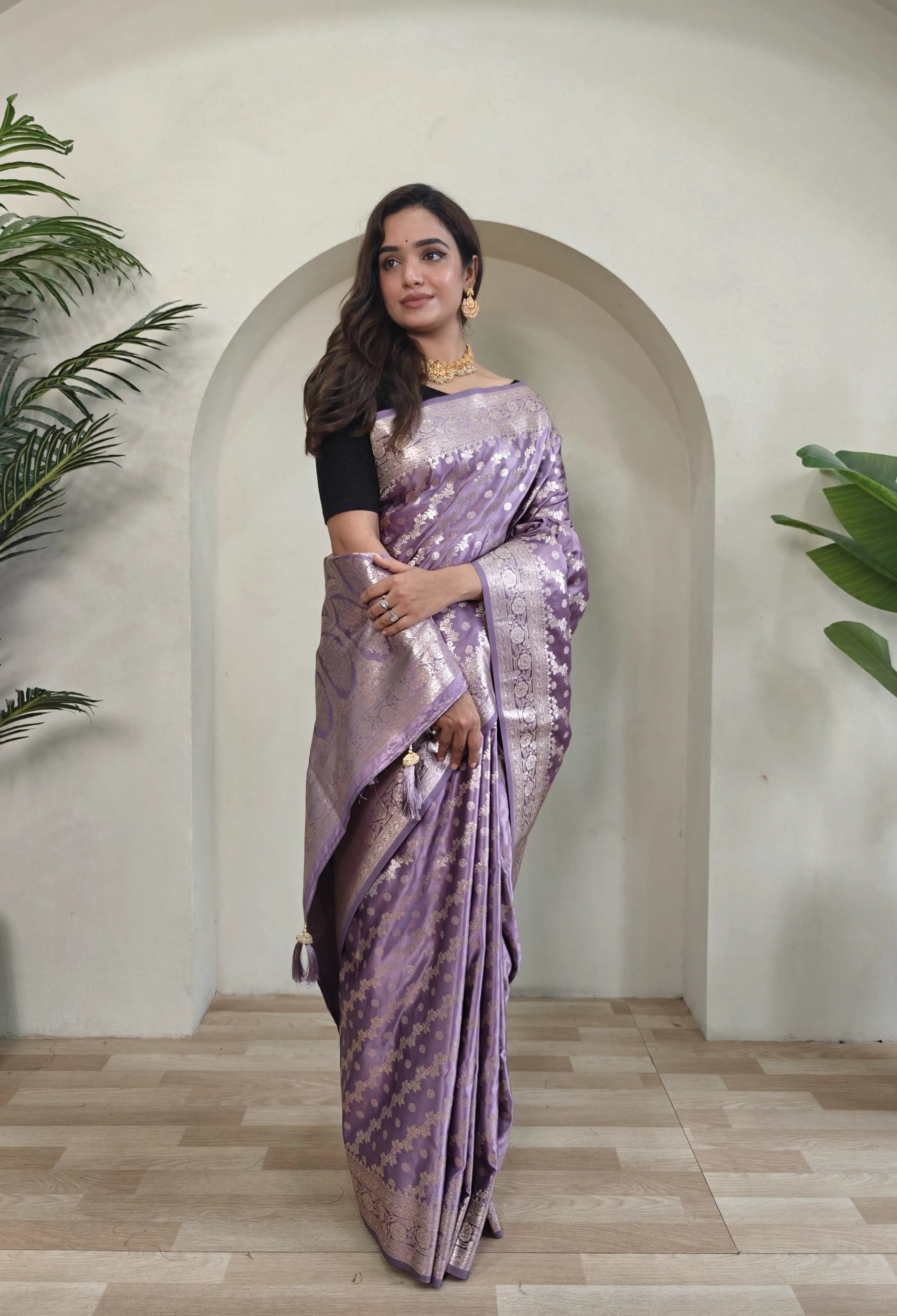 Mushro Satin Silk Leheriya Weaving Design Saree