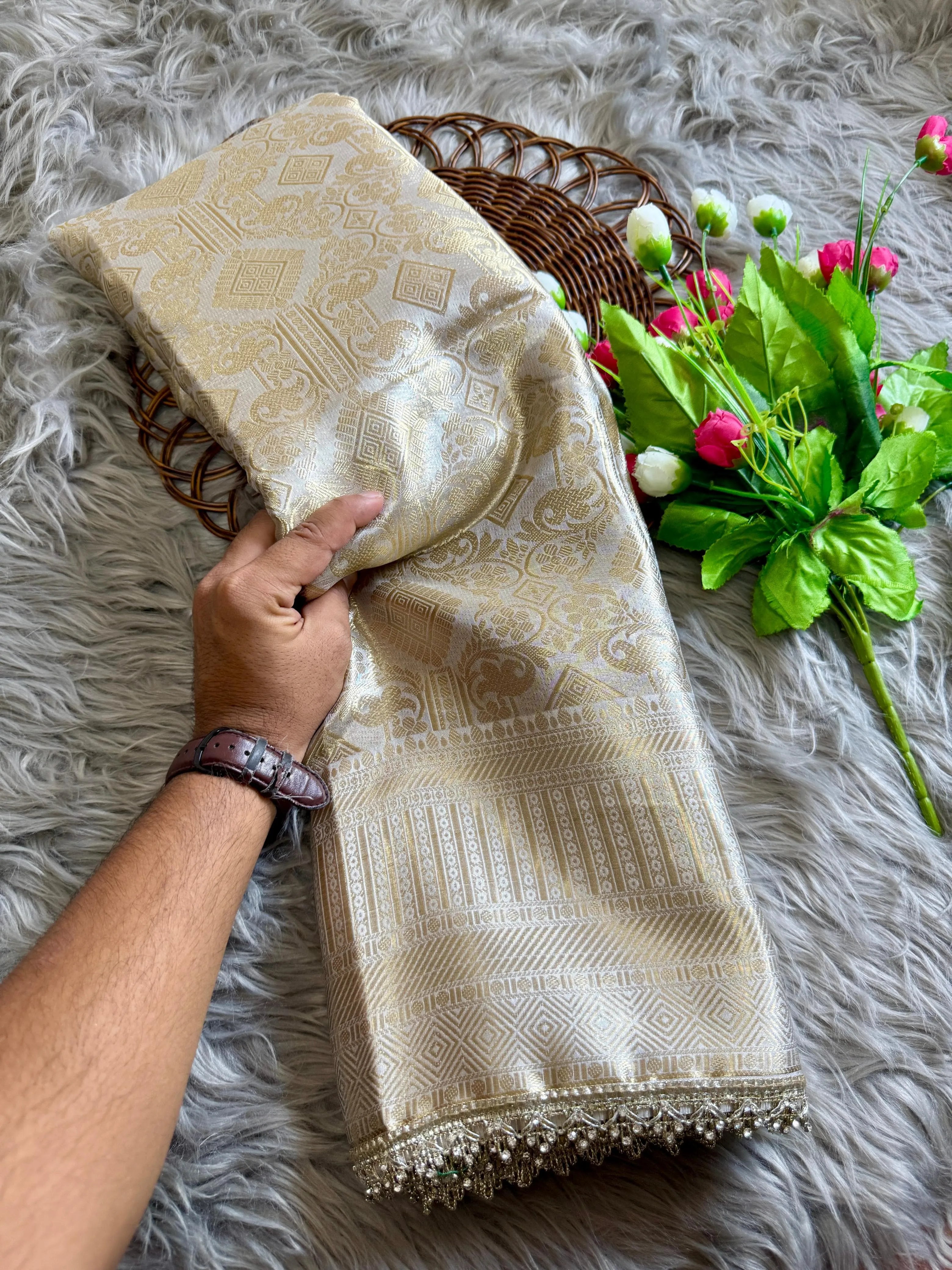 Nayanthara Inspired Banarasi Jharkan Border Saree