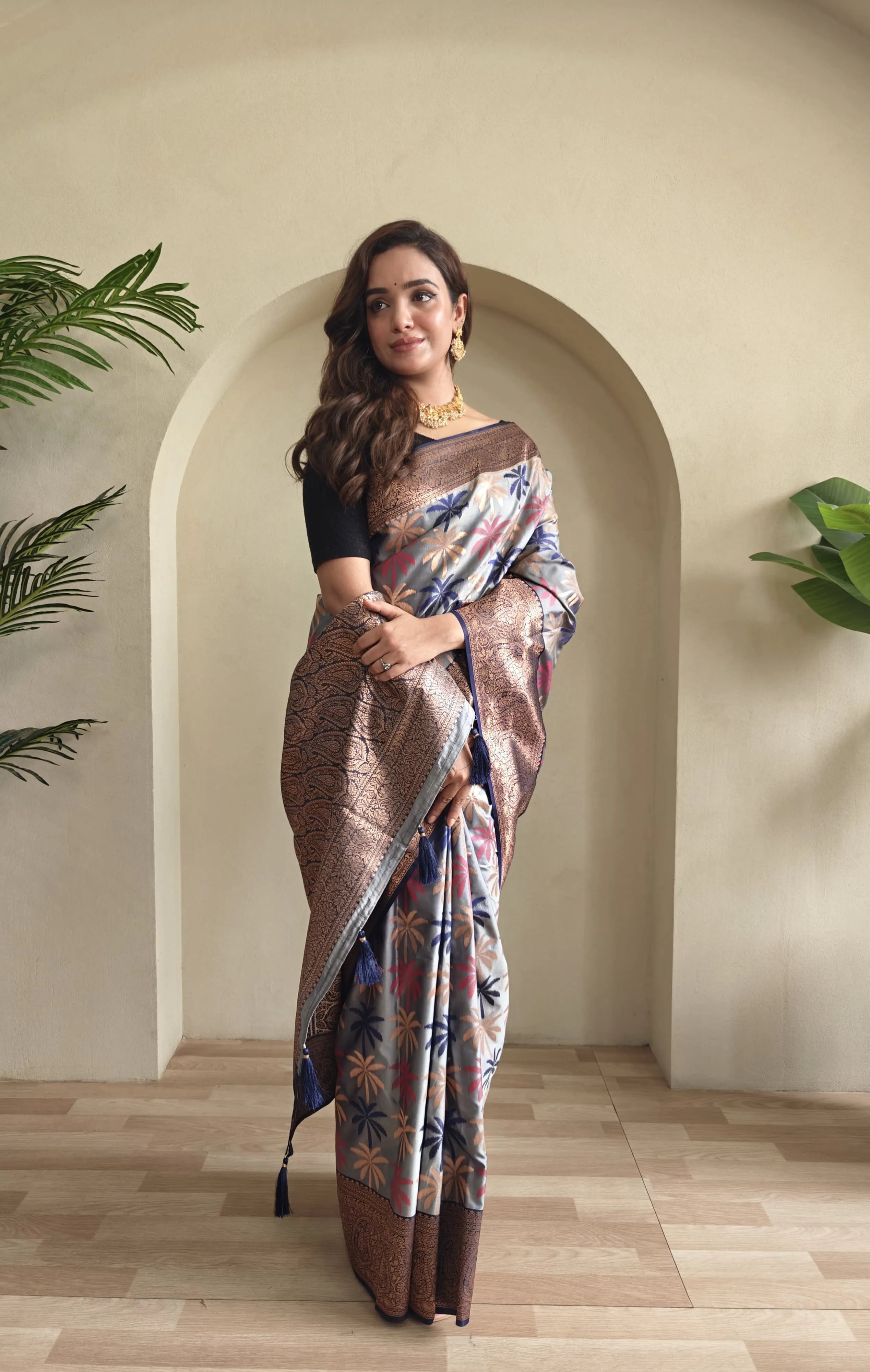 Kanchi Silk Embosed Weaving Design Banarasi Saree