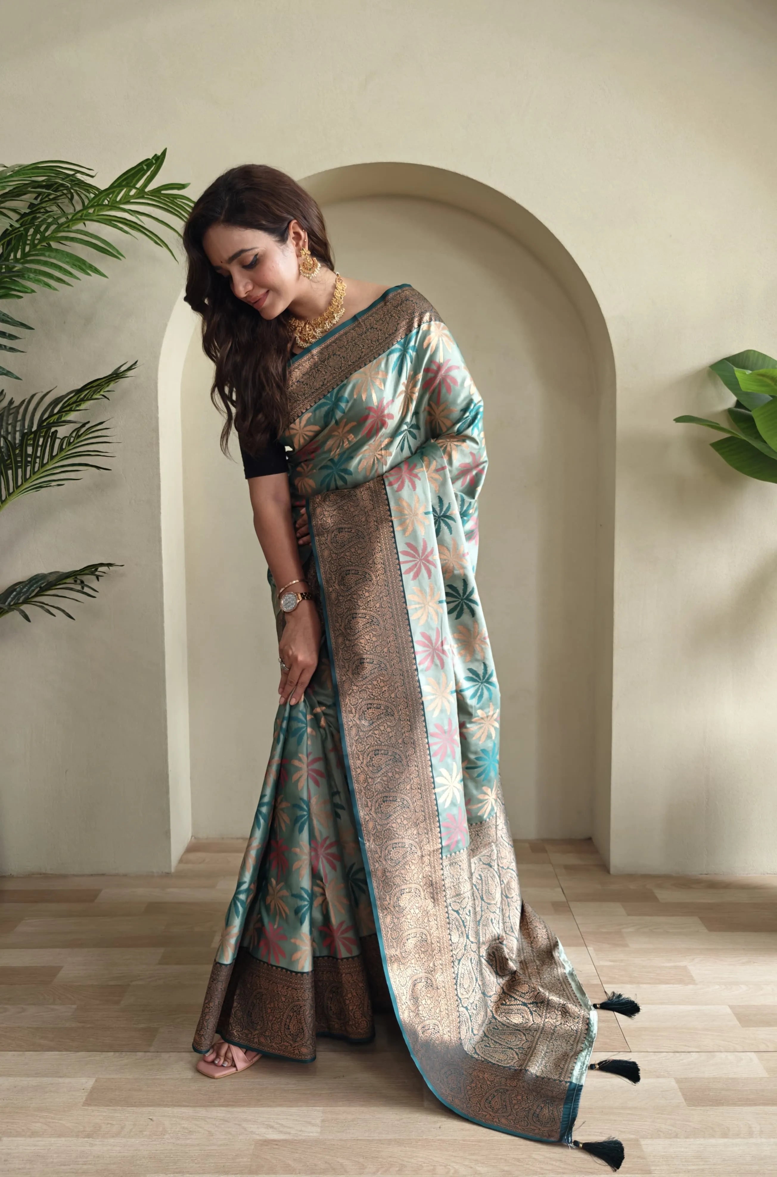 Kanchi Silk Embosed Weaving Design Banarasi Saree