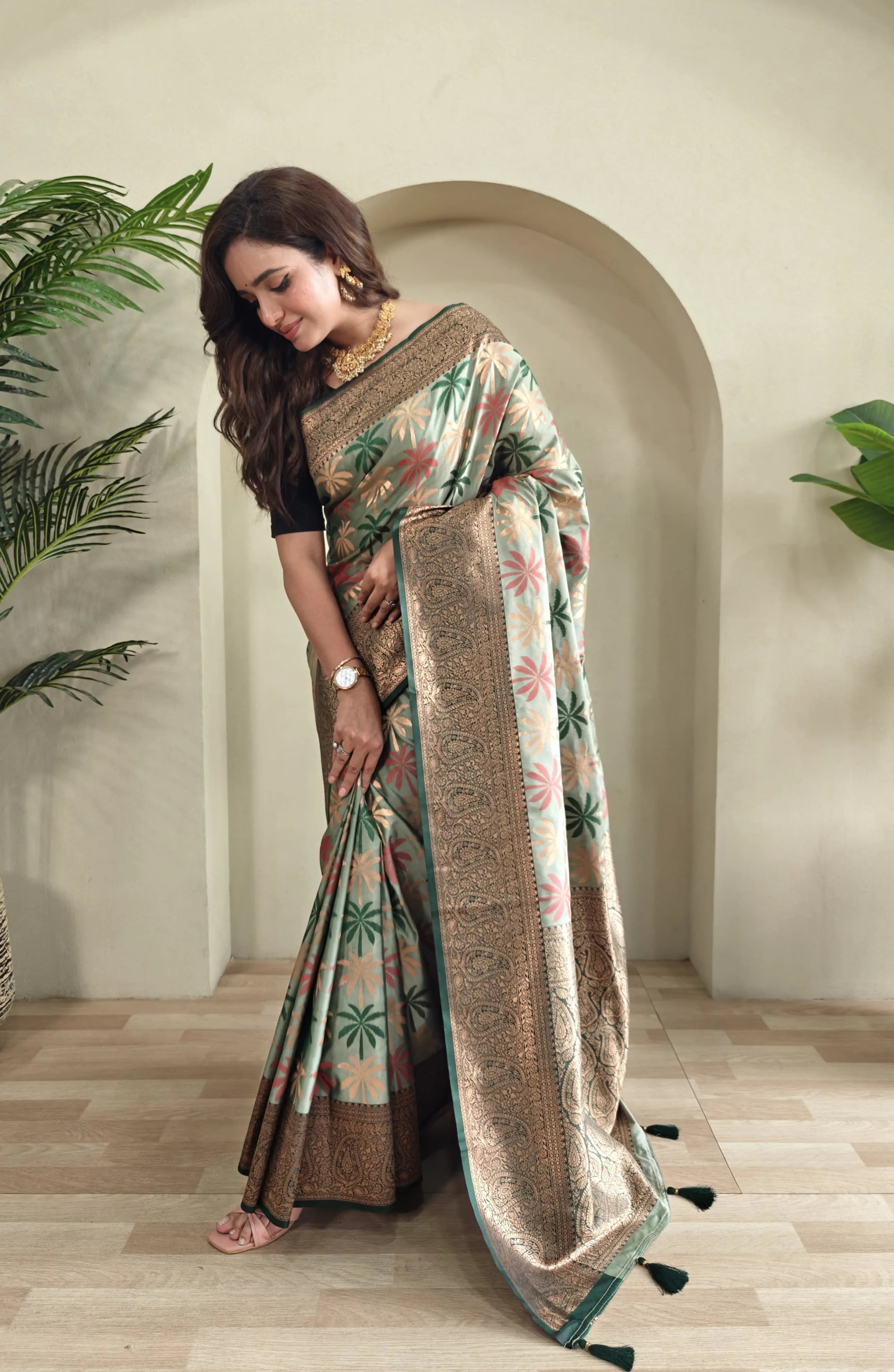Kanchi Silk Embosed Weaving Design Banarasi Saree