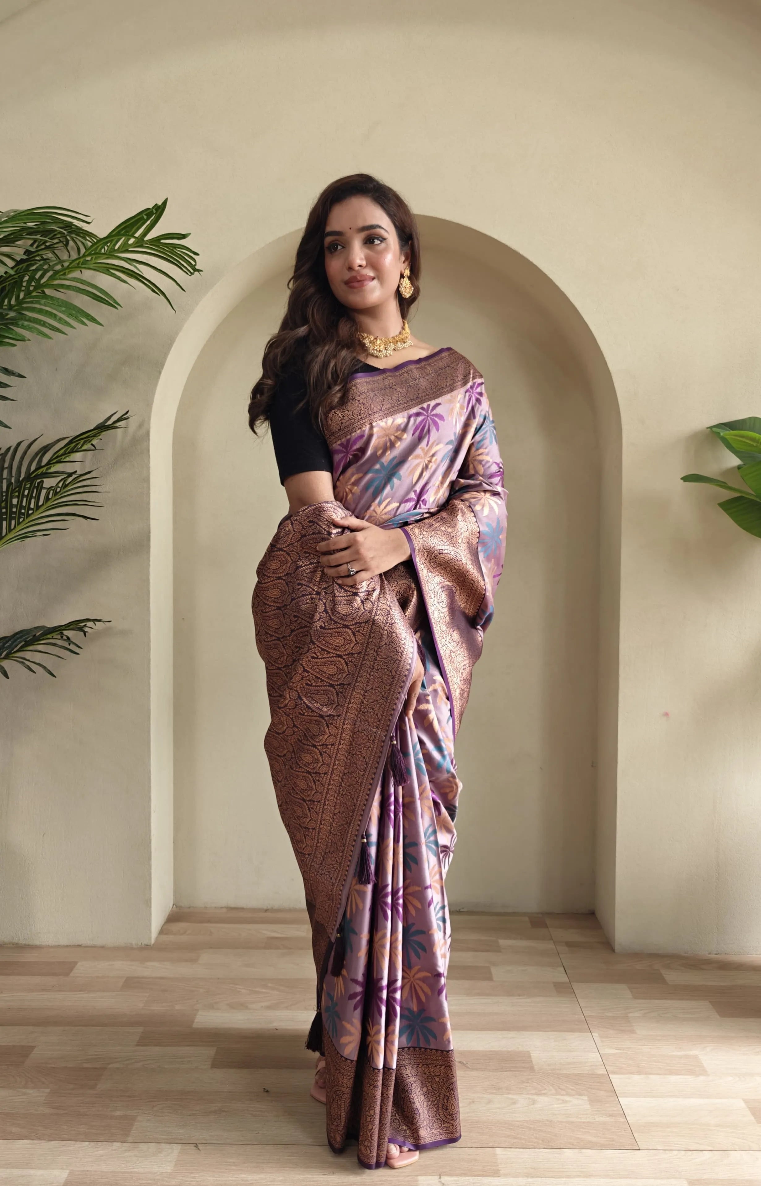 Kanchi Silk Embosed Weaving Design Banarasi Saree