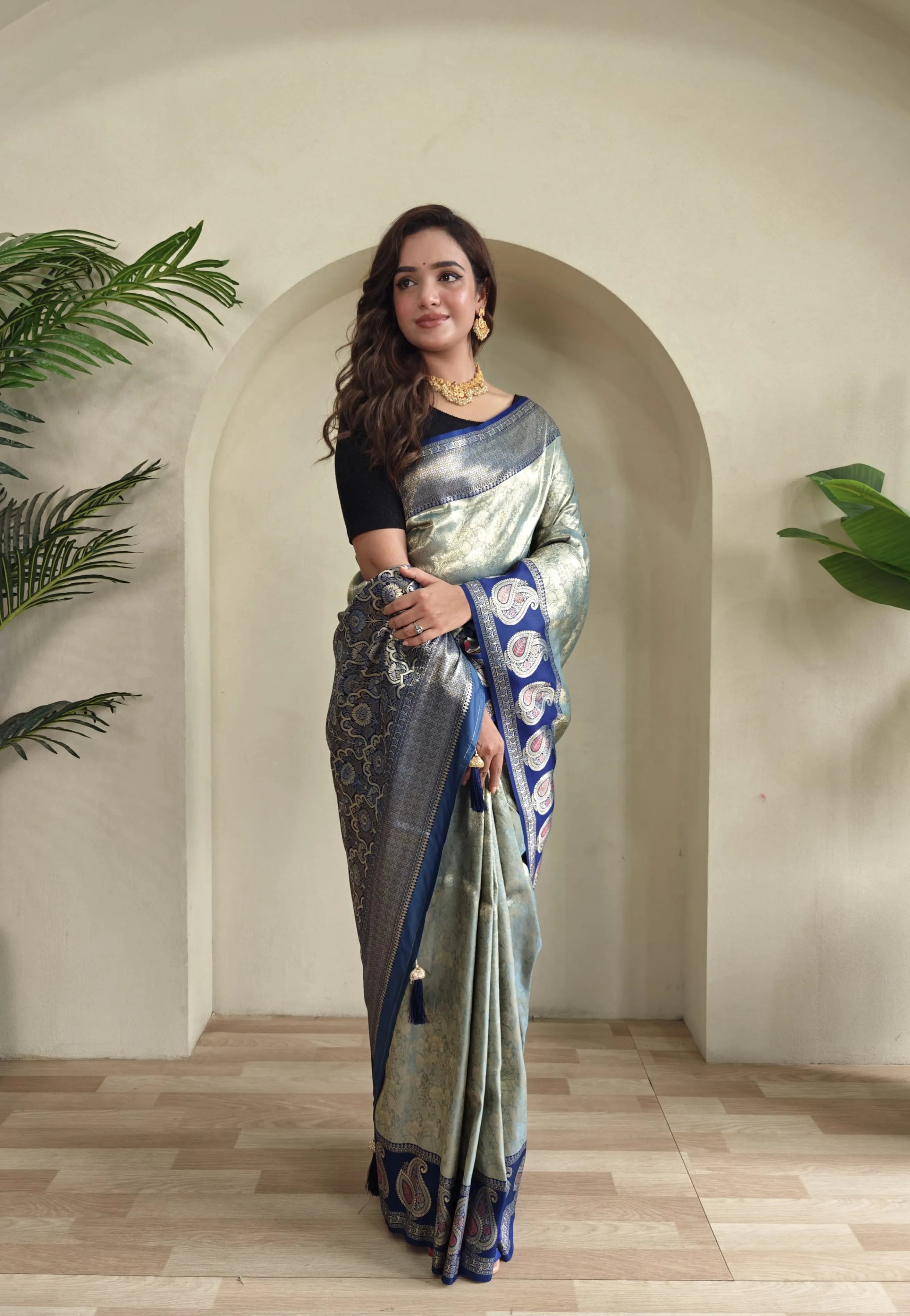Zari Kanchi SIlk Contrast Border Banarasi Saree  (Product Code: AS-921)
