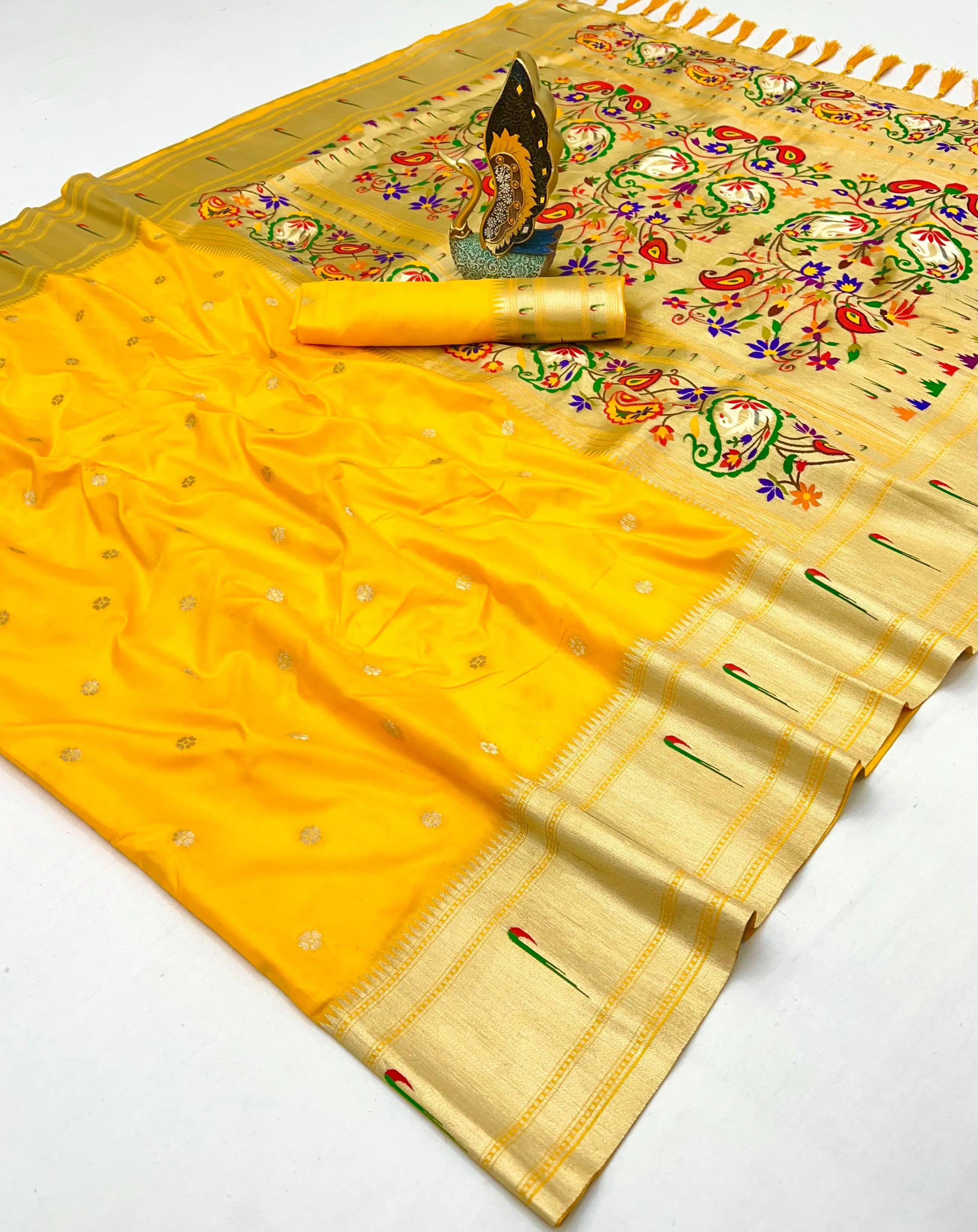 Soft Silk Traditional Paithani Saree