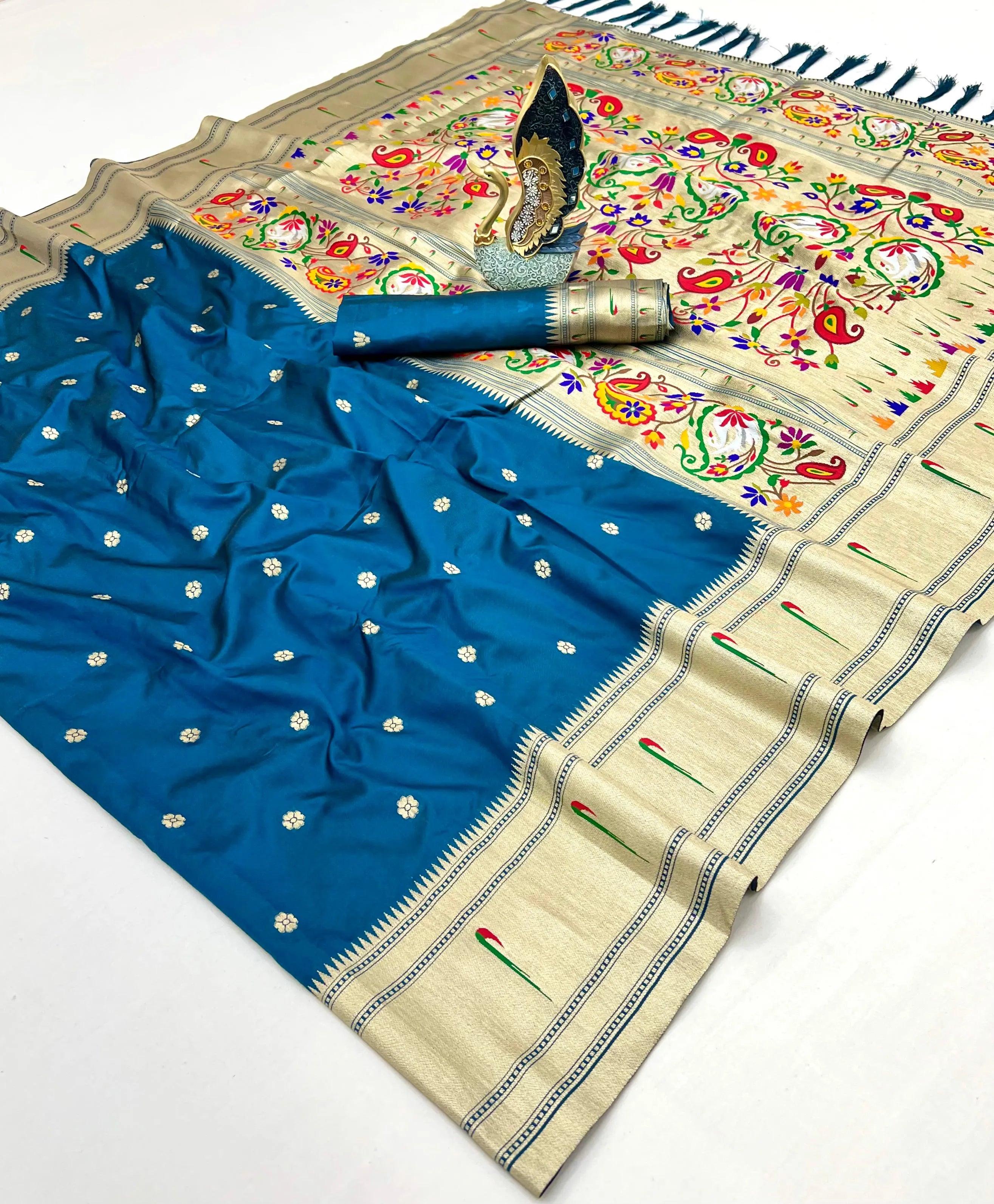 Soft Silk Traditional Paithani Saree