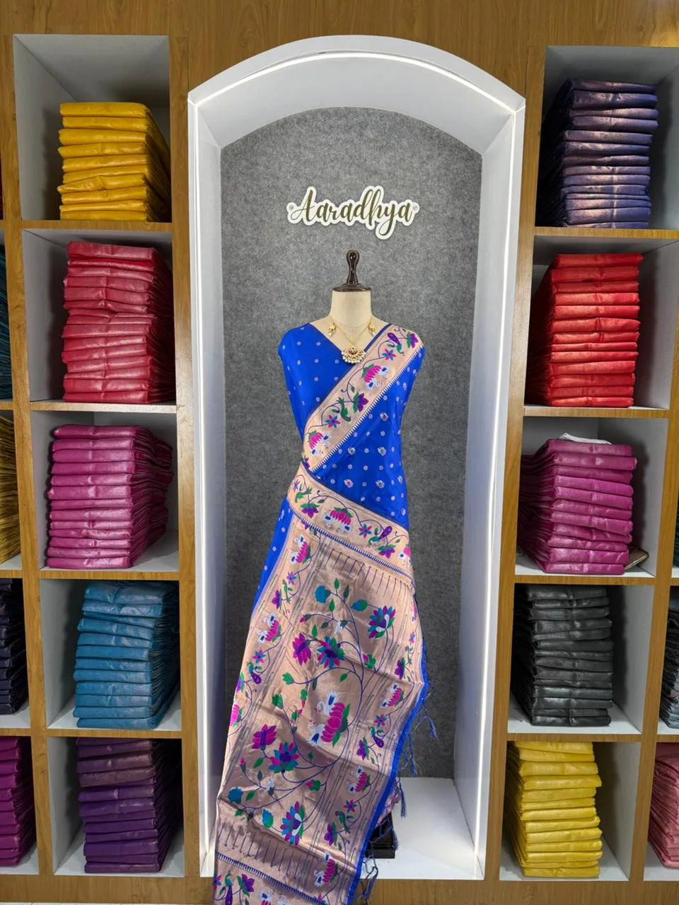 Pure Paithani Silk Sarees – Maharashtrian Elegance