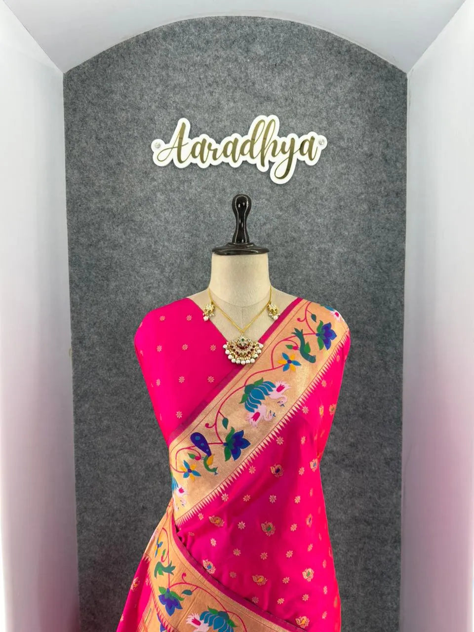 Pure Paithani Silk Sarees – Maharashtrian Elegance