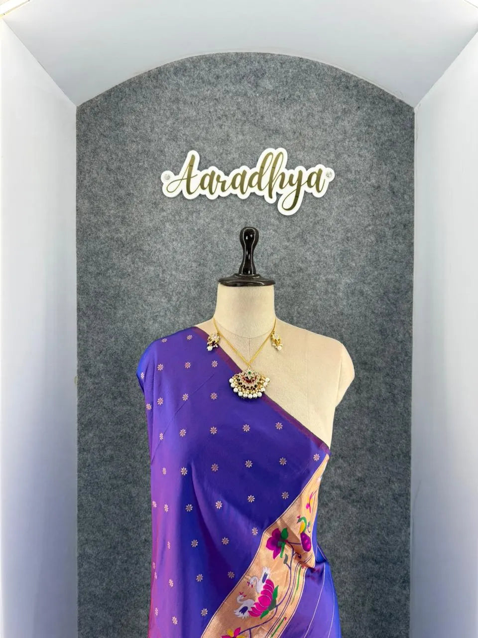 Pure Paithani Silk Sarees – Maharashtrian Elegance