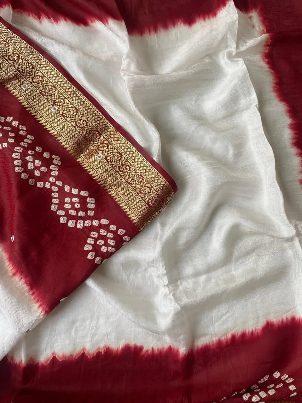 Pure Viscose Dola Silk Tye & Dye Bandhani Saree