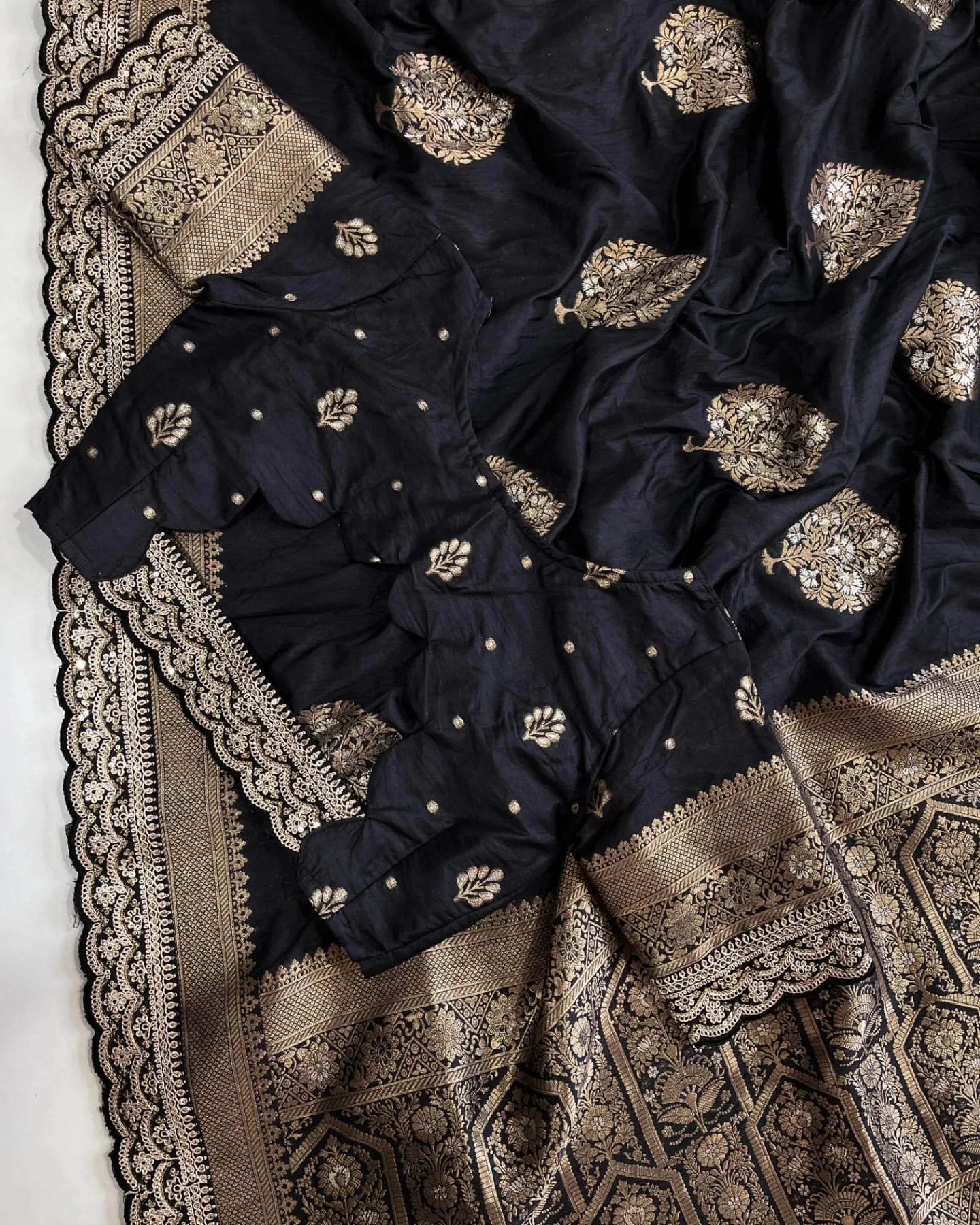 Banarasi Jaal Embroidery Sequence Work Sarees (Unstiched Blouse)