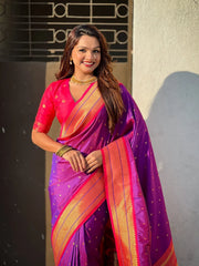Paithani Saree with Swan Meenakari Pallu