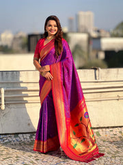 Paithani Saree with Swan Meenakari Pallu