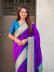 Paithani Saree with Swan Meenakari Pallu