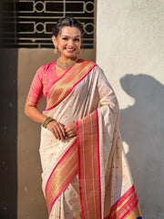 Paithani Saree with Swan Meenakari Pallu