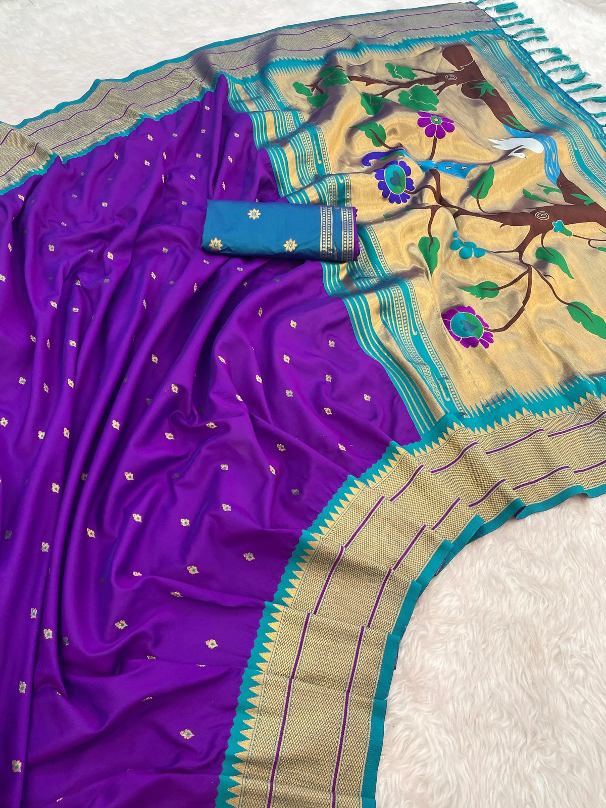 Paithani Saree with Swan Meenakari Pallu