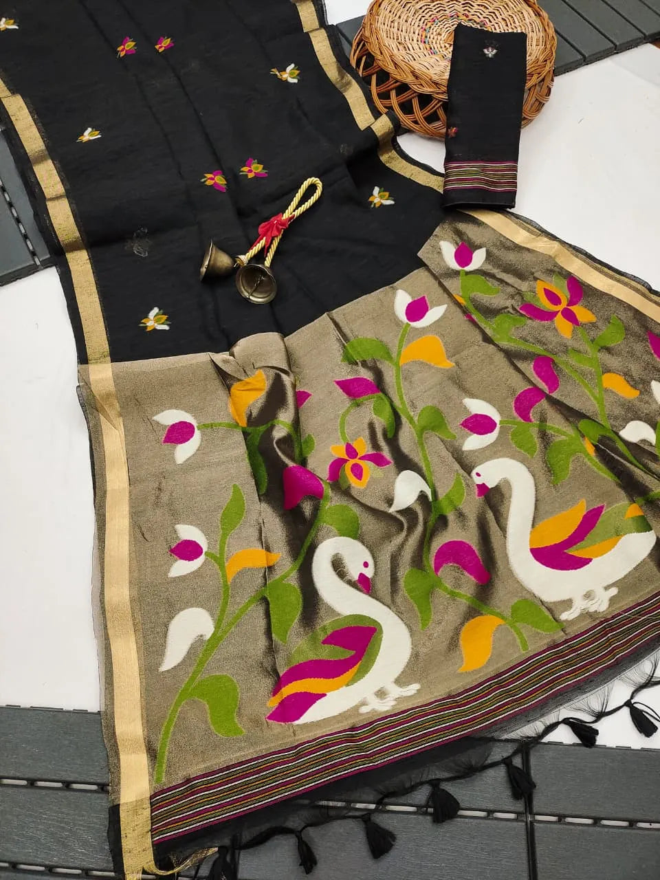 Premium Soft Pure Linen Silk Rajhans Saree
