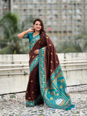 Soft Silk Paithani Nandi Motifs Saree