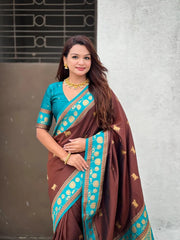 Soft Silk Paithani Nandi Motifs Saree