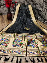 Soft Silk Bindi Muniya Border Paithani Saree