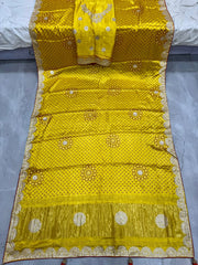 Desiner Bandhani Pure Lagadi Patta With Print saree