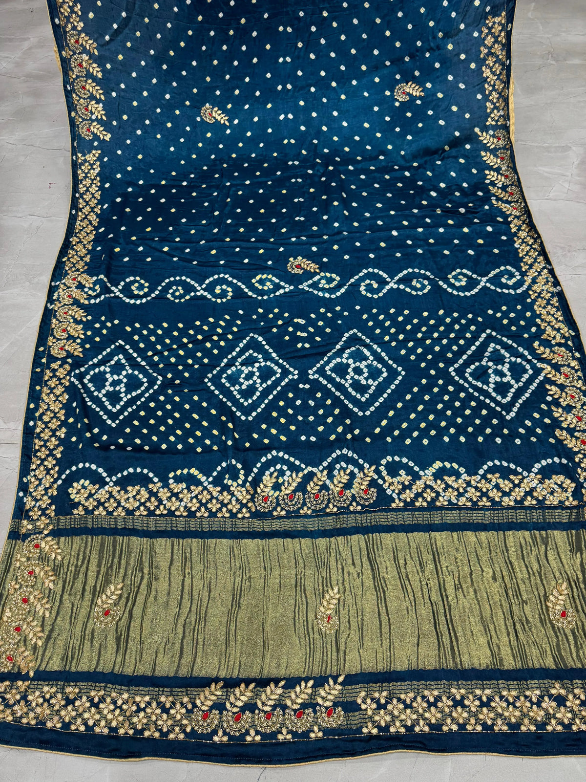 Pure Gaji Silk Lagdi Patta Gota Pati Hand Work Bandhani Saree