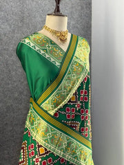 Premium Patola Weaving Phool Jaal Design Saree