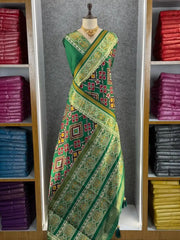 Premium Patola Weaving Phool Jaal Design Saree
