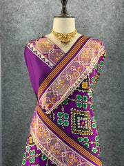 Premium Patola Weaving Phool Jaal Design Saree
