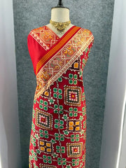 Premium Patola Weaving Phool Jaal Design Saree