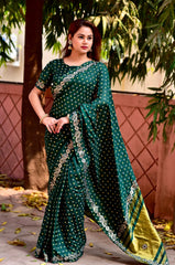 Gota Pati Border Teen Dani Bandhani Saree