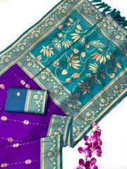 Soft Silk Contrast Flower Border Saree