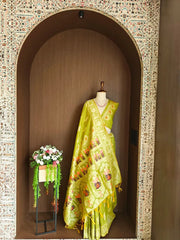 Handloom Raw Silk Baluchari Saree