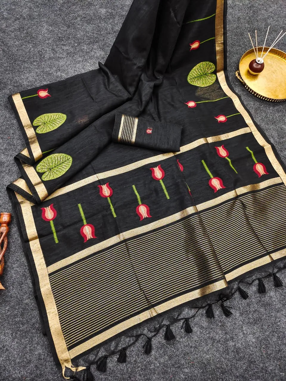 Linen Silk Lotus Leaves Designer Saree