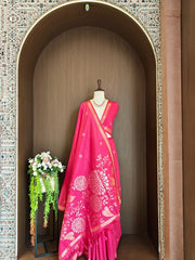 Soft Khadi Raw Silk Floral Pallu Saree