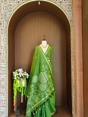 Soft Khadi Raw Silk Floral Pallu Saree