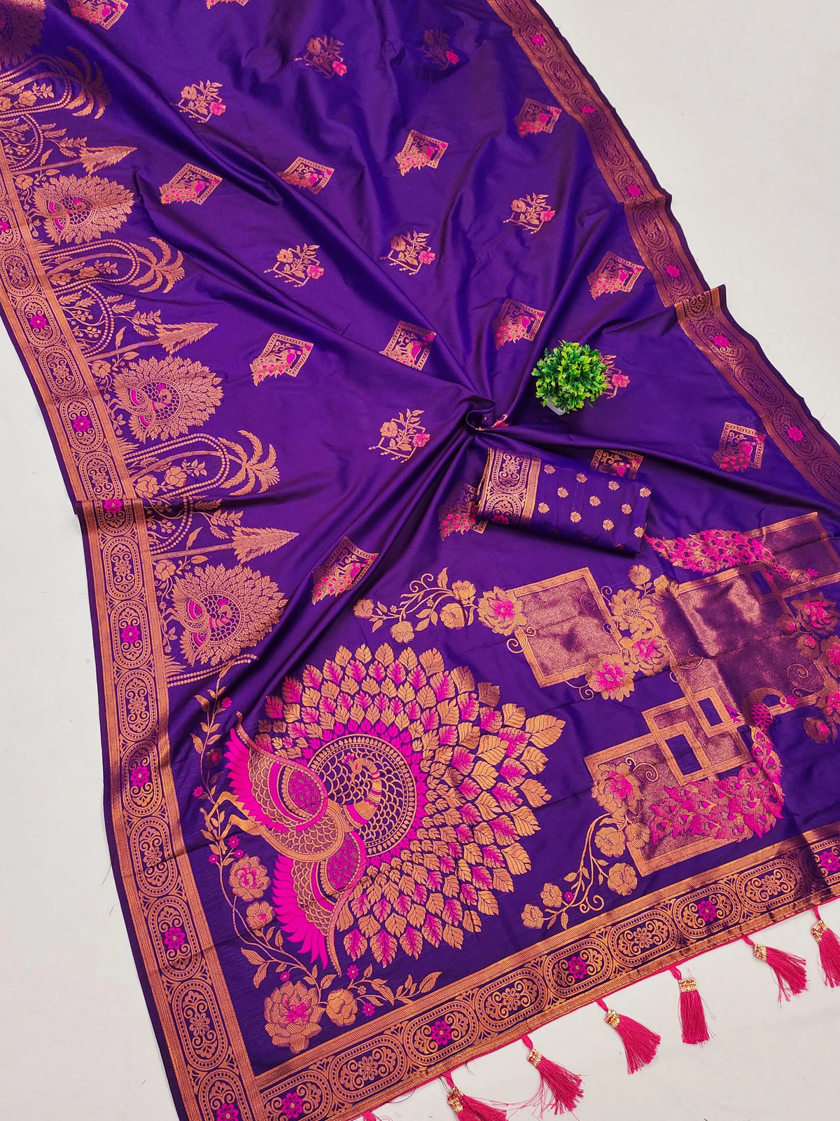 Soft Silk Copper Zari Weaving Paithani Saree