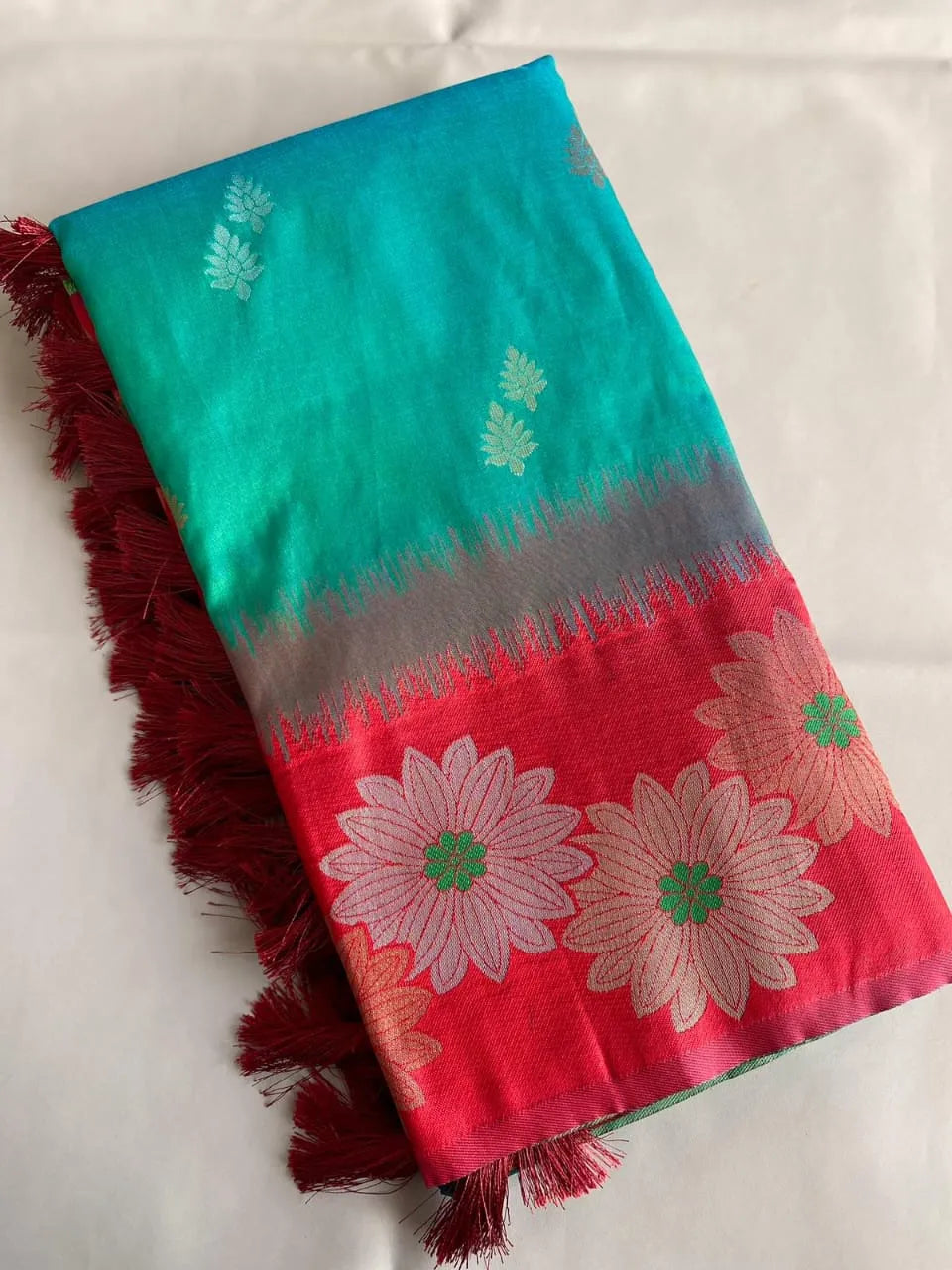Soft Silk Floral Zari Weaving Saree